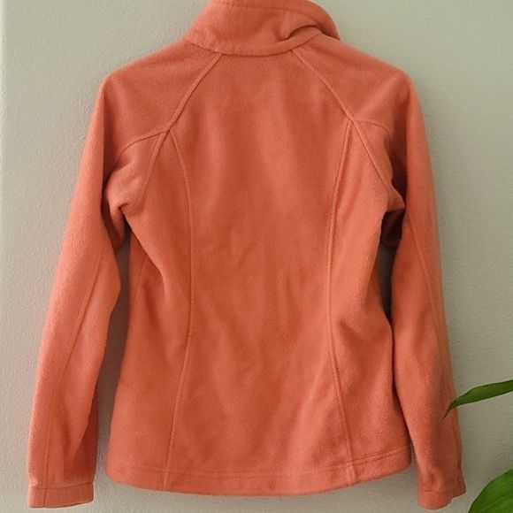 Columbia Sweatshirt - Picture 6 of 6